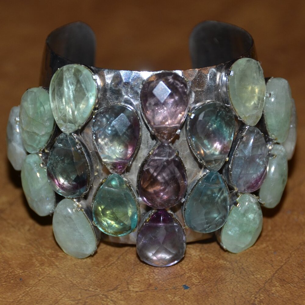 HAUTE COUTURE SIMAN TU FACETED GREEN FLUORITE SILVER STATEMENT BRACELET BANGLE